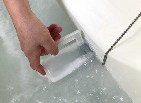 配管内部に除菌剤・発泡洗浄剤を入れて除菌・洗浄 配管内部に除菌剤・発泡洗浄剤を入れて除菌・洗浄