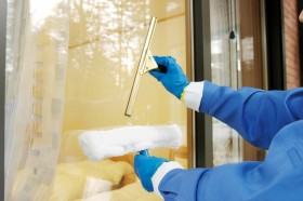 専用洗剤を使用して洗浄 専用洗剤を使用して洗浄